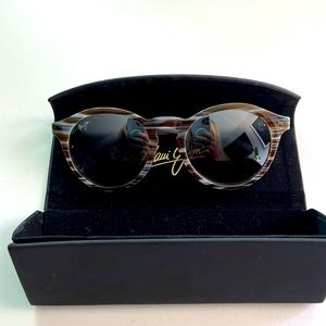 NWOT Maui Jim “Pineapple”